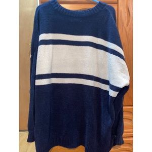 American Eagle Oversized Navy & White Sweater